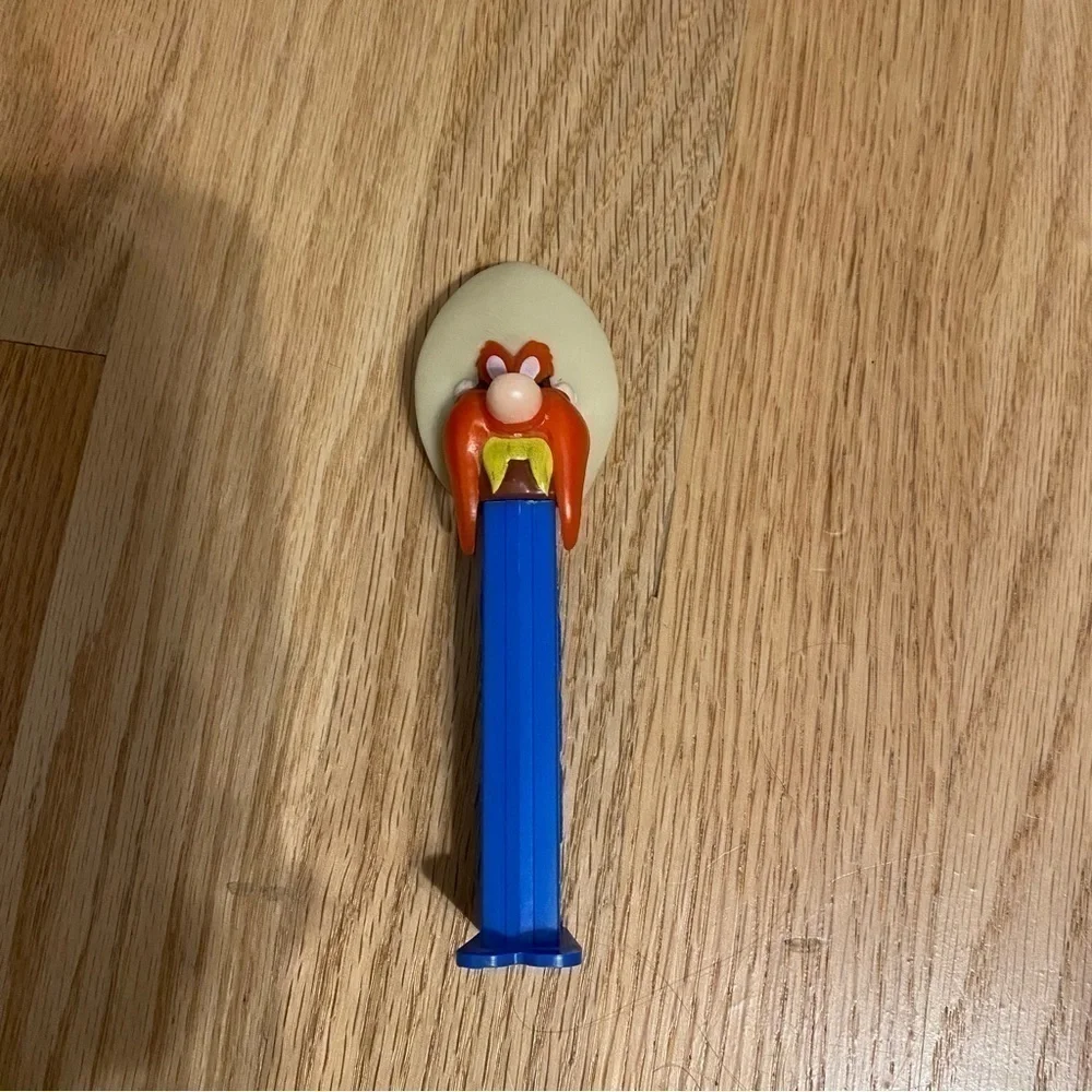 Pez Yosemite Sam Candy Dispenser Plastic 90s Blue Orange